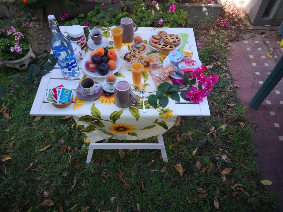 Il Giardino Di Anna - Charming Rooms In קליארי מראה חיצוני תמונה