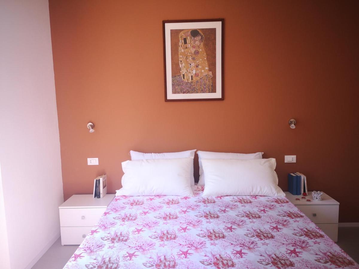 Il Giardino Di Anna - Charming Rooms In קליארי מראה חיצוני תמונה